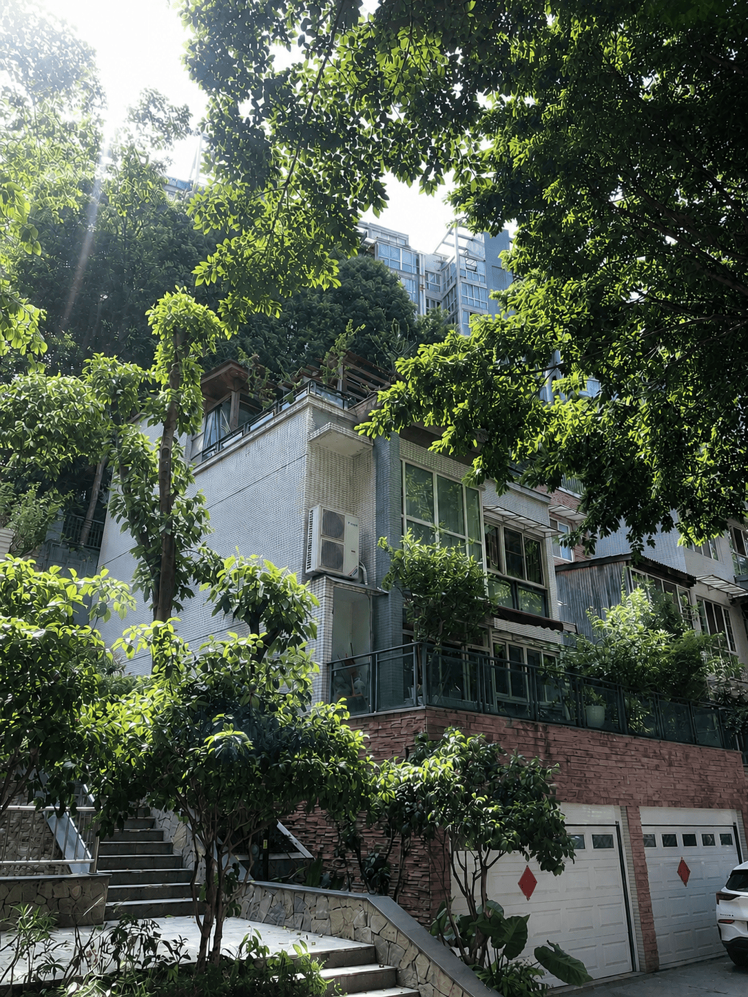 奉贤岛居岁月从容升级：小小岛老别墅加装蒂升悦行款电梯